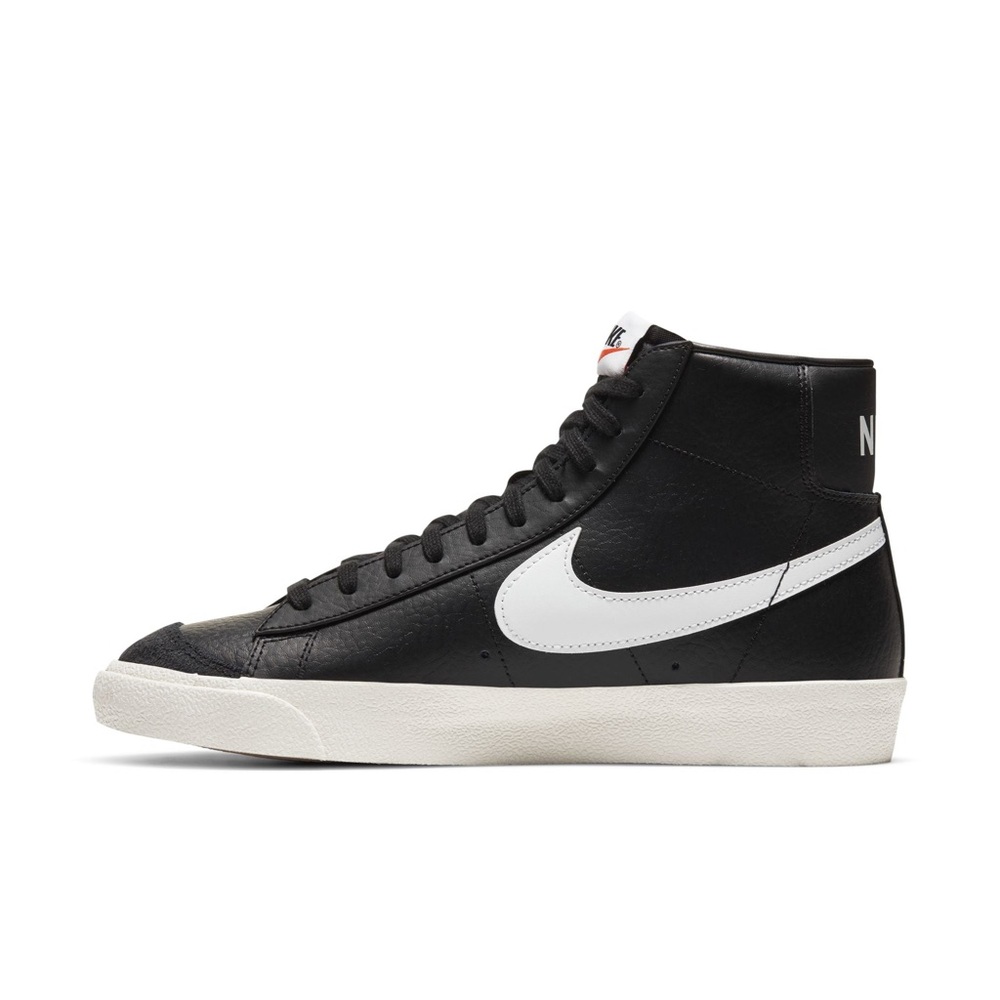 Nike blazer mid '77 vintage Black and White Sneakers